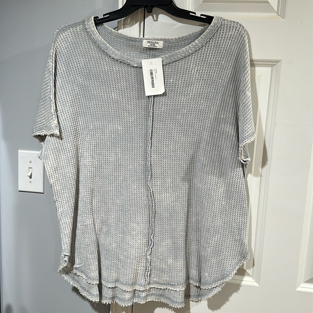 New with tags Zenana 1x/2x gray waffle top